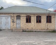 Gəncə, Gülüstanda təmirli kürsülü həyət evi