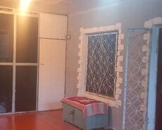 Qax, Qax rayonu Tasmalı kəndində bağ evi