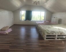 Xaçmaz, Xudat heyet evi satilir