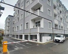 Xırdalan, 8 nomreli məktebin yani