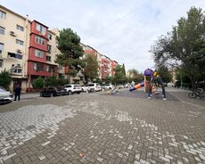 Nizami r., Xalqlar Dostluğu m.