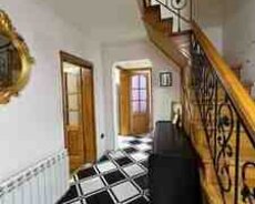 3-otaqlı mənzil kirayə verilir, Səbail r., 100 m