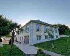 Villa kirayə verilir, Qəbələ ş