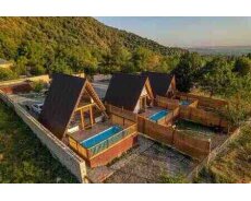 Villa kirayə verilir, Qəbələ ş